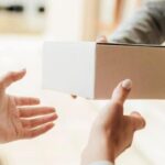 Pria Santai Curi Paket di Kalibata dengan Anak Istri, Polisi Lakukan Penyelidikan