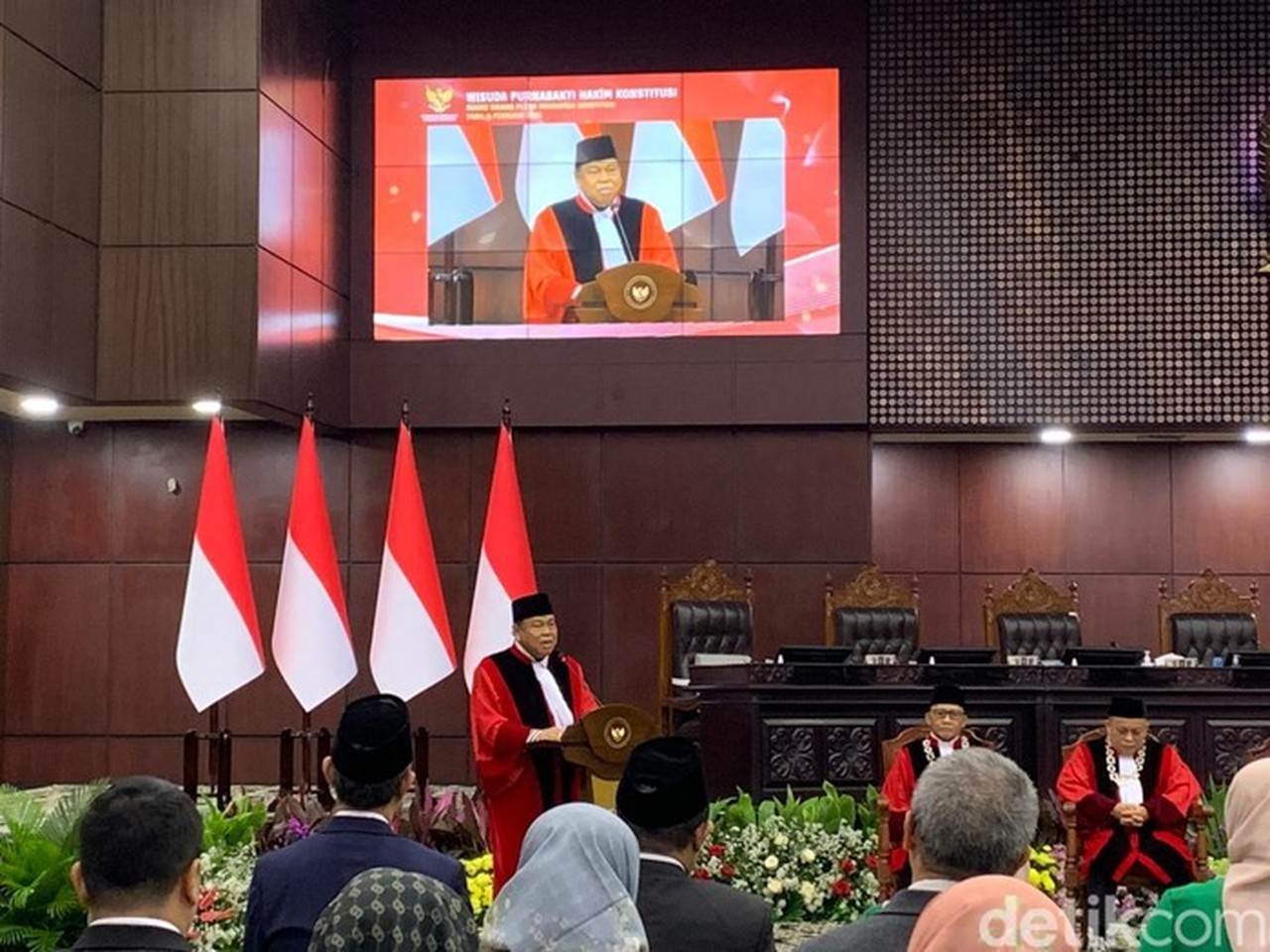 Pensiun dari MK, Hakim Arief Hidayat Berkelakar Ingin Cucu Jadi Presiden atau Wapres