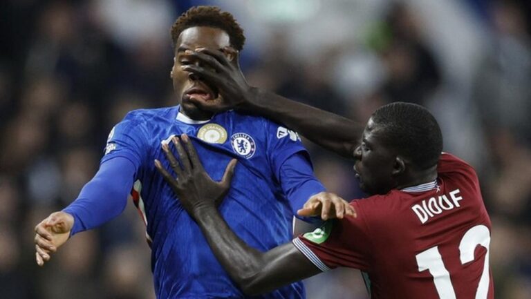 Babak Pertama: Chelsea Tertinggal 0-2 dari West Ham United di Stamford Bridge Babak Pertama: Chelsea Tertinggal 0-2 dari West Ham United di Stamford Bridge