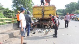 Polresta Tangerang Ikuti Arahan Presiden Prabowo, Gelar Kerja Bakti Bersih-bersih di Titik Rawan Sampah