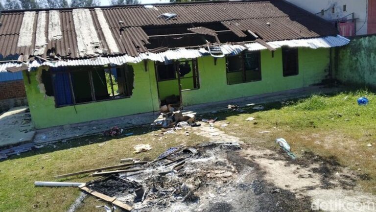 Diduga Cemburu, Pria di Sorong Tikam Mantan Pacar Hingga Tewas