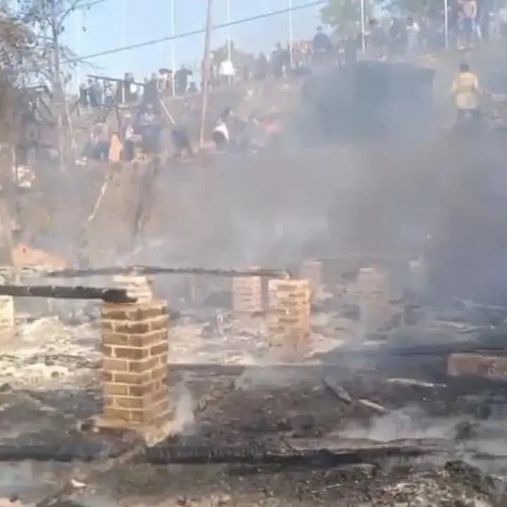70 Rumah Ludes Terbakar di Kampung Adat Sukabumi, 420 Warga Mengungsi