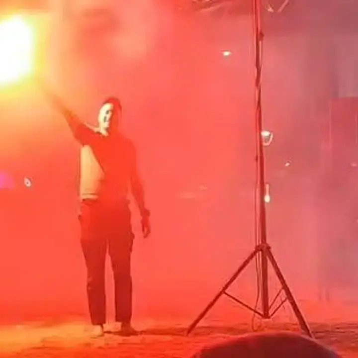 Aksi Ugal-ugalan Ajudan Walkot Parepare Nyalakan Flare Berujung Bentrokan dengan Warga