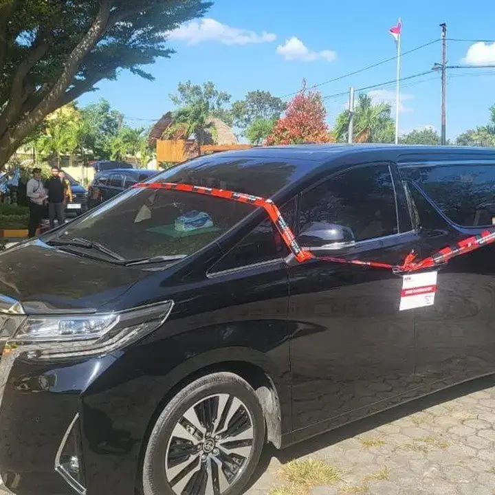 Alphard Diduga Suap Bupati Lombok Barat Disita KPK, Nilai Total Gratifikasi Rp 12,4 Miliar
