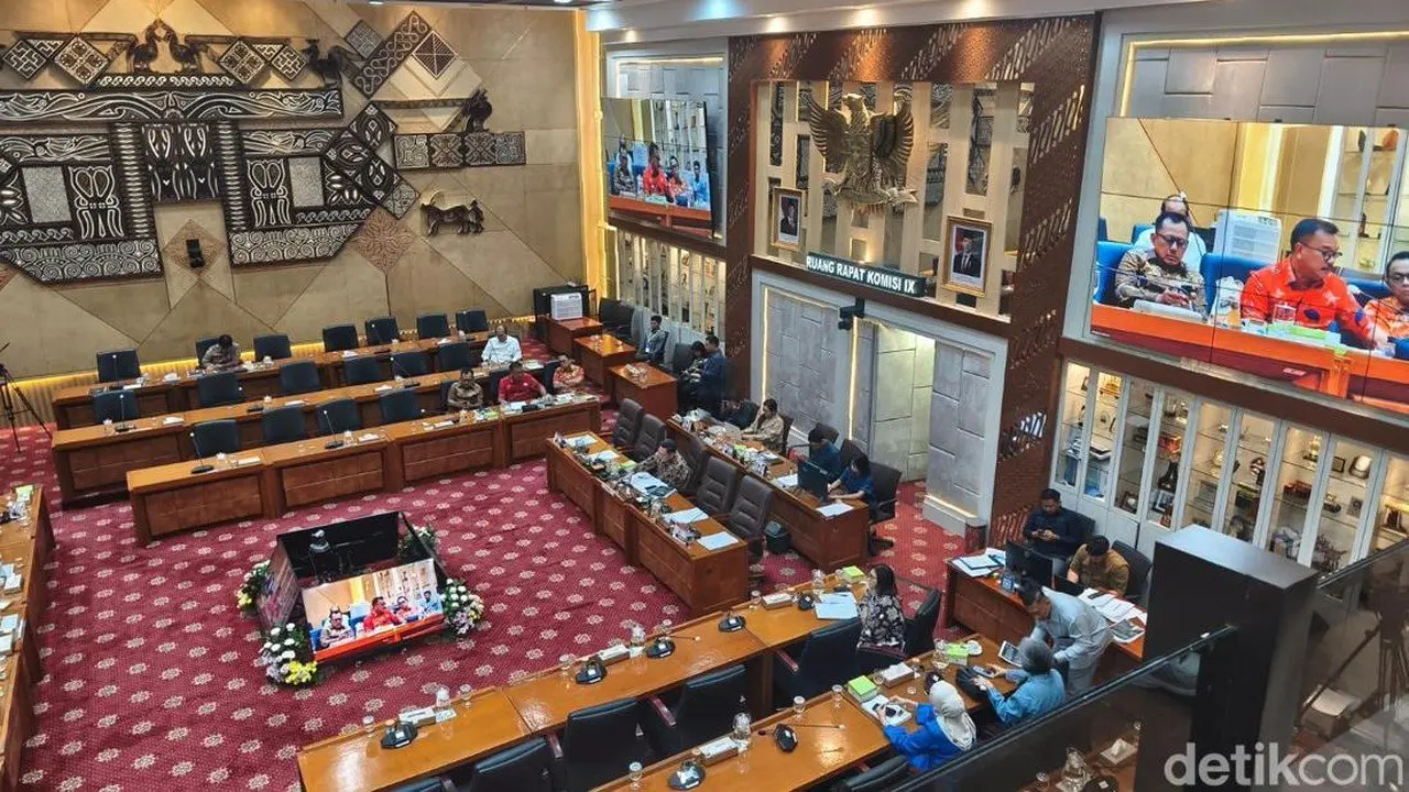 Anggota DPR PKS Desak BGN Kembalikan MBG Sebagai Program Sosial
