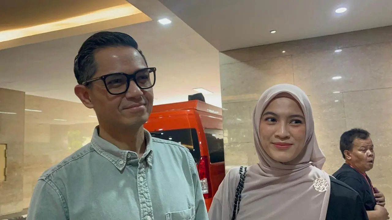 Artis Dude Harlino & Alyssa Soebandono Terima Rp 750 Juta dari Dana Syariah Indonesia
