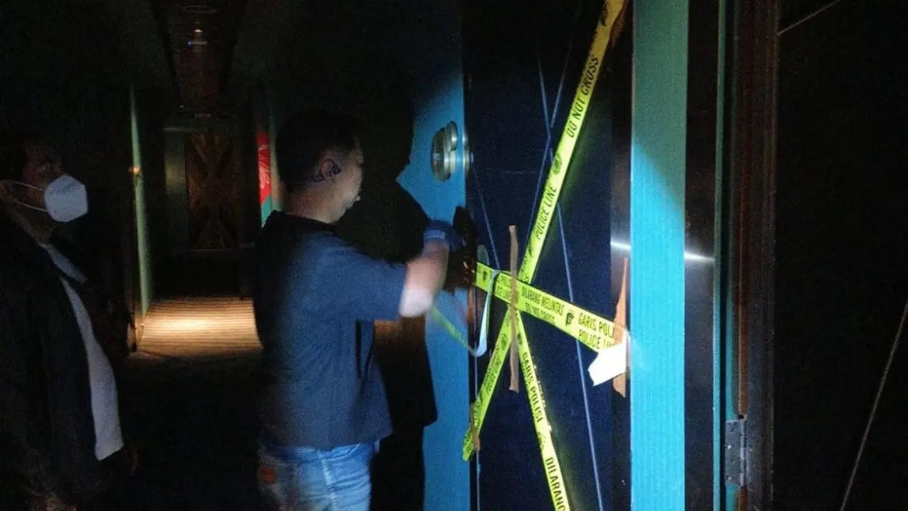 Bareskrim Polri Buka Garis Polisi dan Ambil CCTV White Rabbit Setelah Kasus Narkoba Dilimpahkan