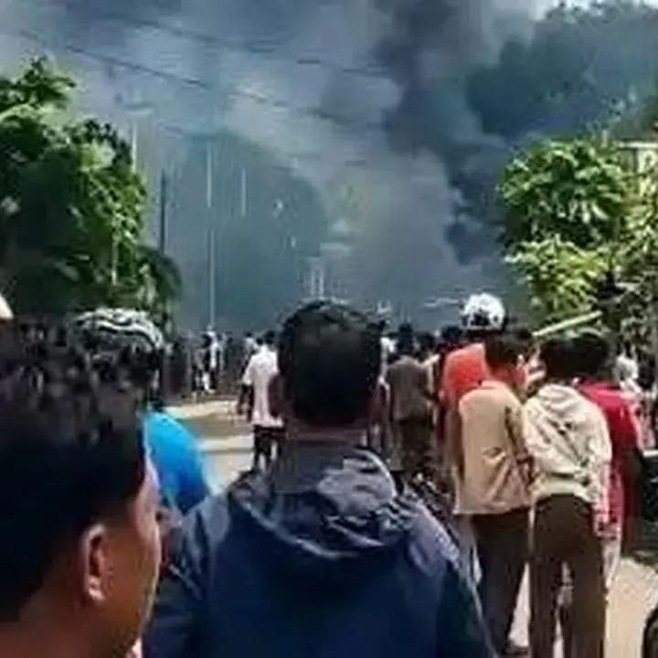 Bentrok Maut di Adonara NTT: 3 Tewas, 5 Luka, 20 Rumah Hangus
