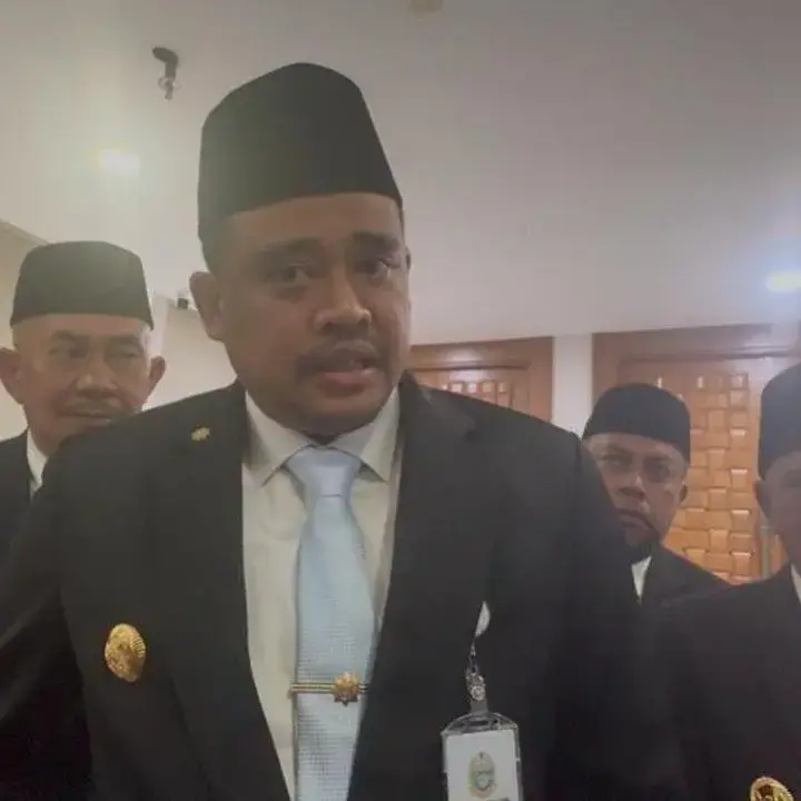 Bobby Nasution Tinggalkan Rapat Paripurna DPRD Sumut, Minta OPD Ikut Keluar