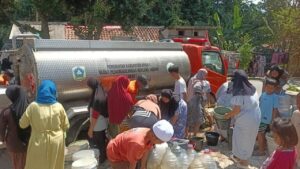 BPBD Catat 22.065 Warga Kabupaten Bogor Kesulitan Air Bersih Akibat Kekeringan