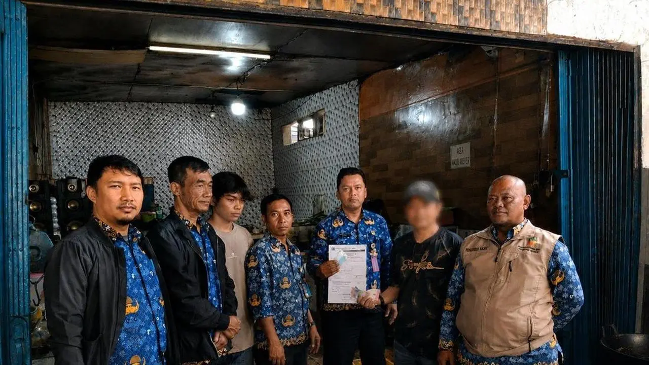 Buang Sampah Sembarangan di Jaksel, Warga Terjaring Sanksi Rp 500 Ribu Berkat CCTV