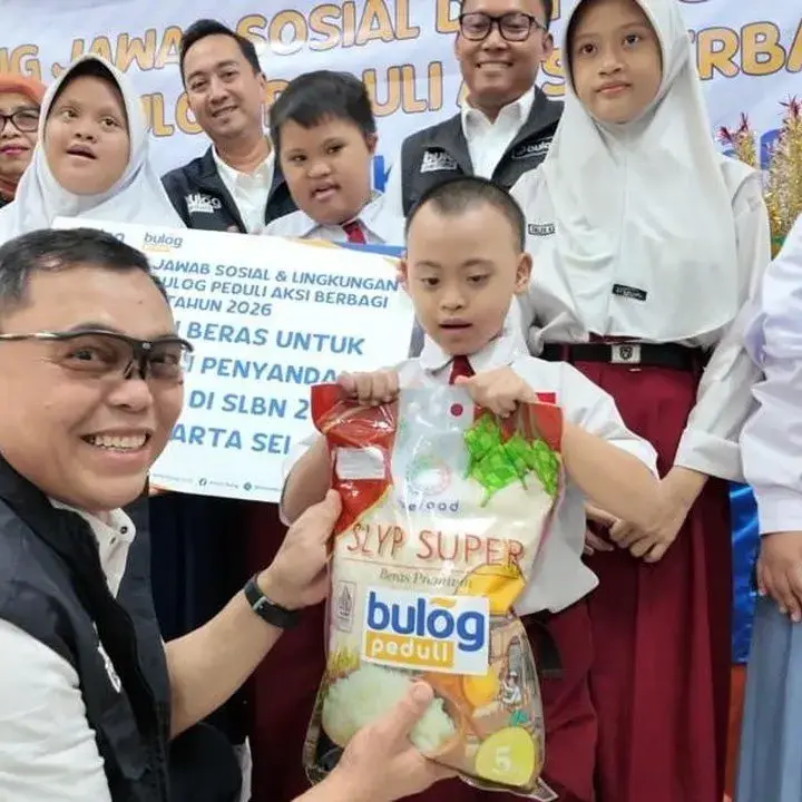 BULOG Berbagi 2,5 Ton Beras untuk Anak Penyandang Disabilitas di Hari Anak Nasional