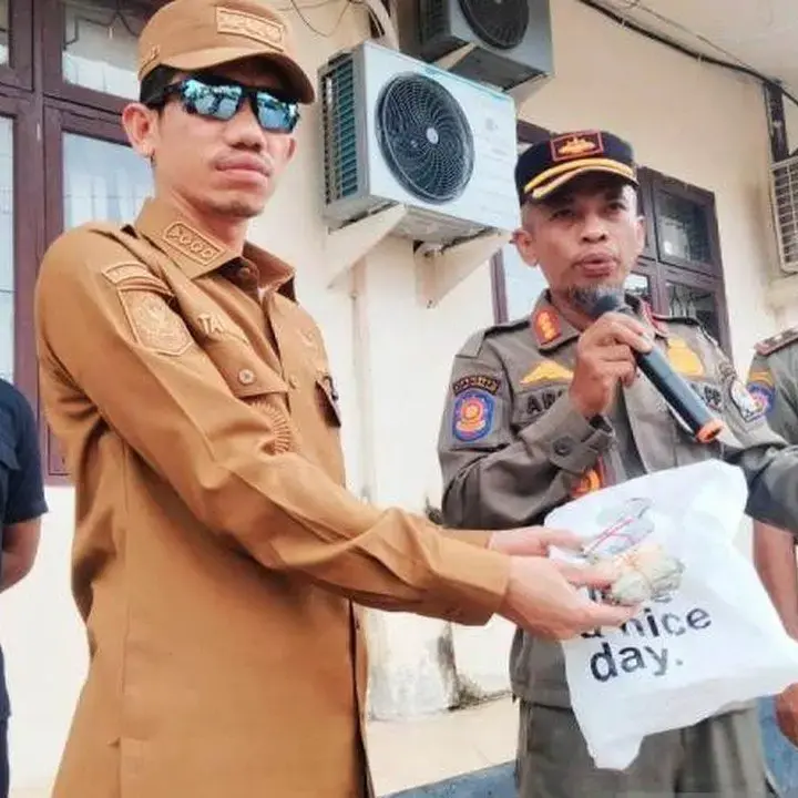 Bupati Aceh Barat Bantah Satpol PP Ambil Uang Pengemis Tunanetra