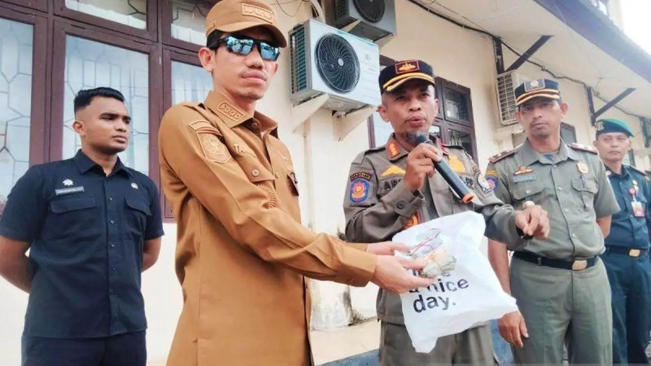 Bupati Aceh Barat Bantah Satpol PP Ambil Uang Pengemis Tunanetra