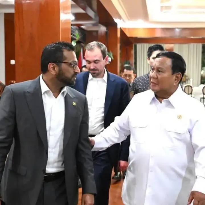 Direktur FBI Kembalikan Artefak Budaya Indonesia kepada Prabowo