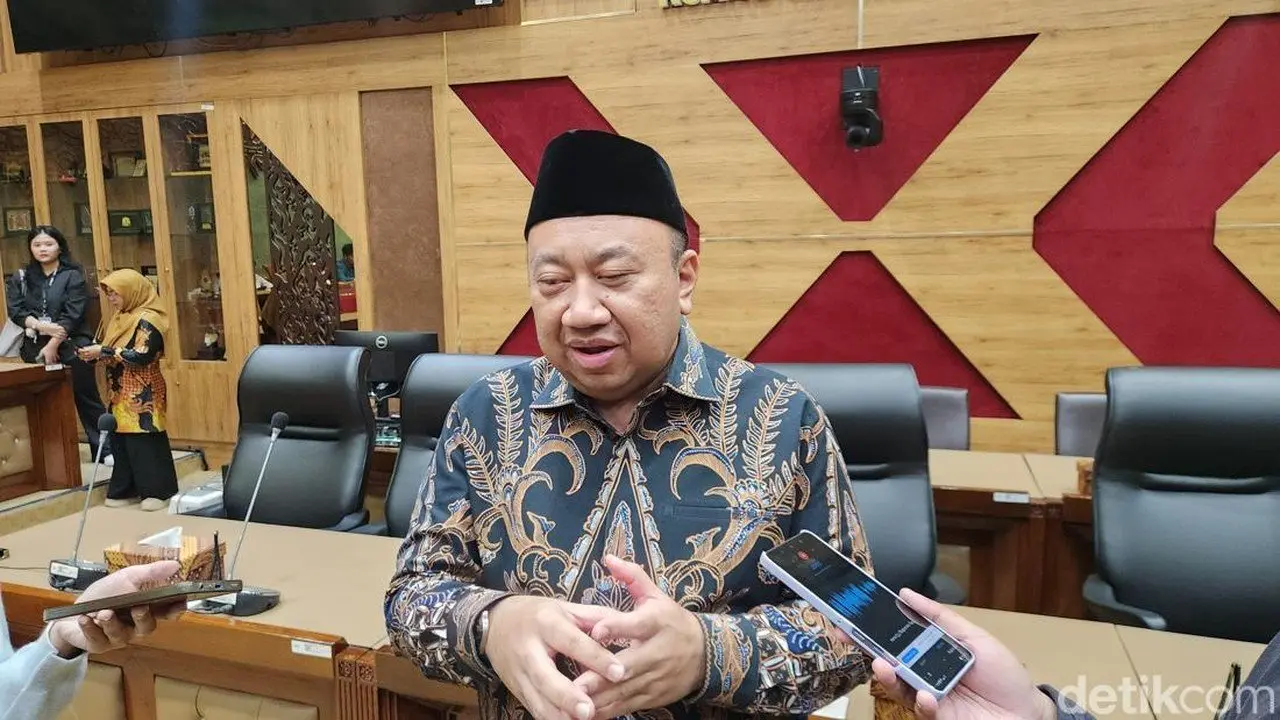 DPR Ingatkan Kemenag Susun Kurikulum Pencegahan LGBT dengan Hati-hati