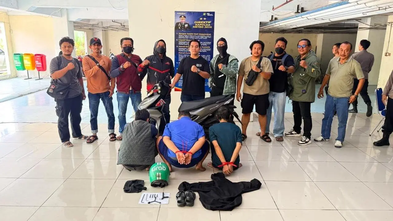 Dua Pencuri Motor di Depok Diringkus Polisi Usai Beraksi Terekam CCTV