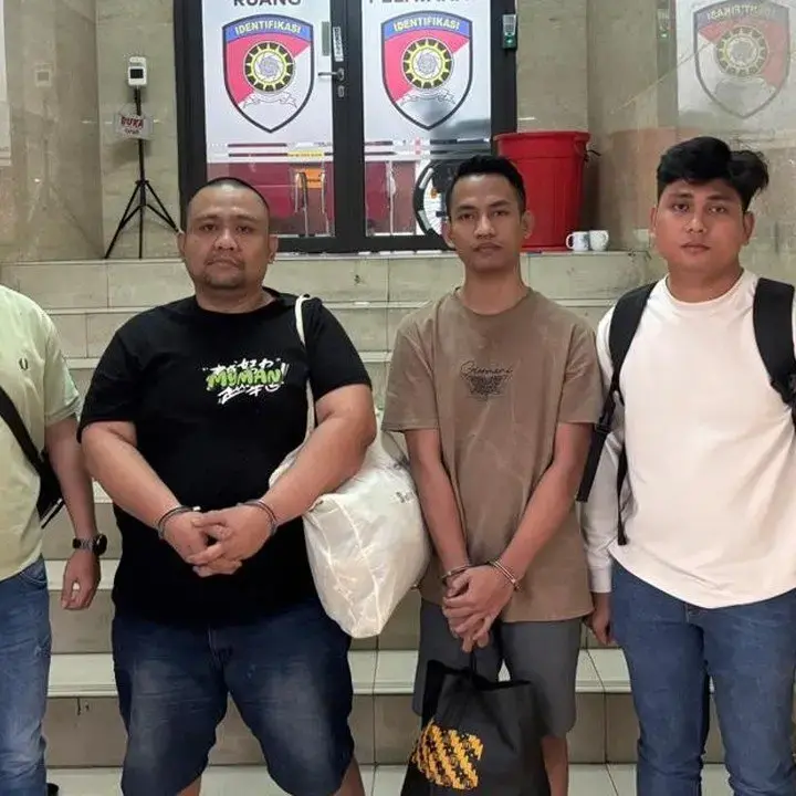 Dua Penyedia Rekening Terkait Bandar Narkoba ‘The Doctor’ Diserahkan ke Kejaksaan