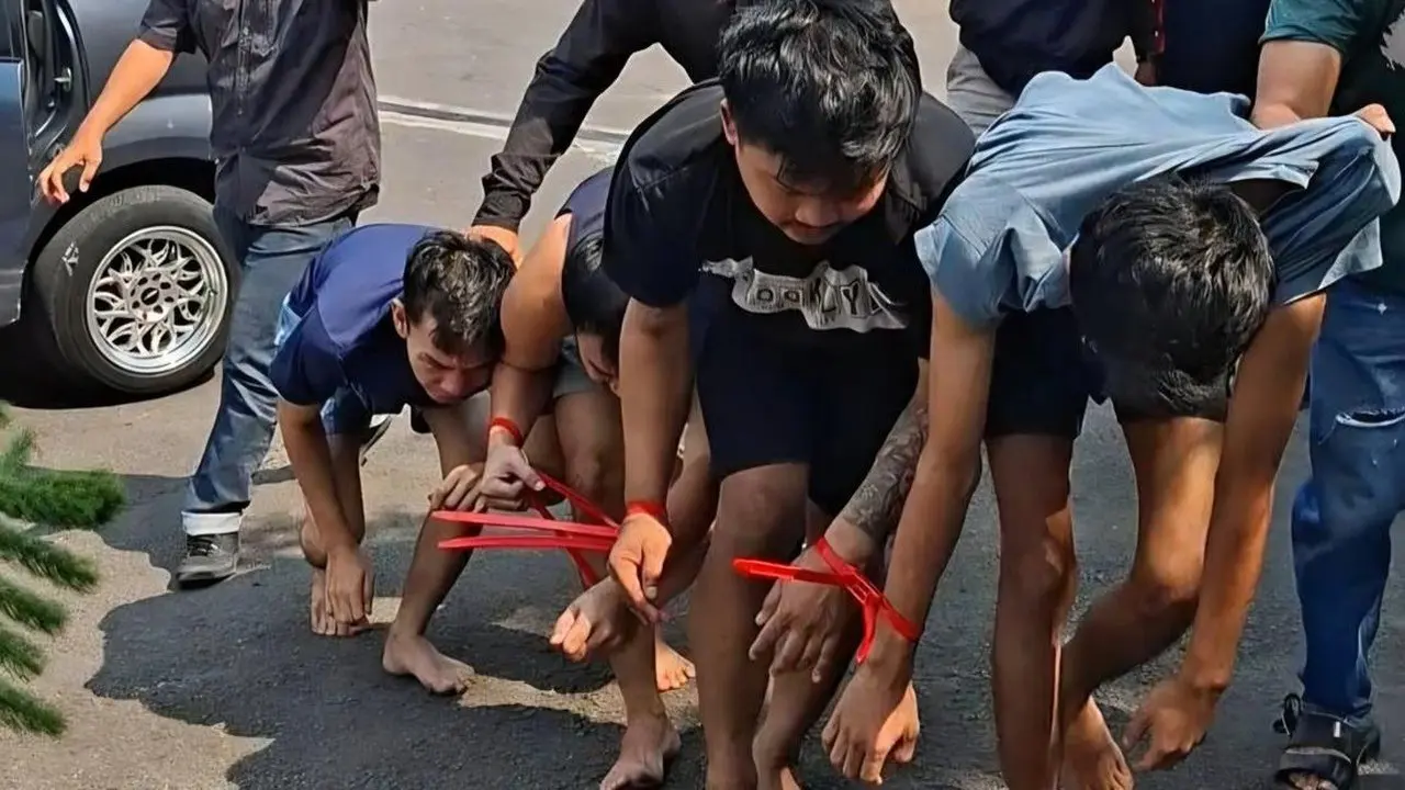 Empat Pelaku Pencurian Truk di Tajurhalang Ditangkap, Polisi Sita Alat Perusak GPS