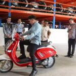 Wapres Gibran Tinjau Produksi Motor Listrik United E‑Motor di Tangerang