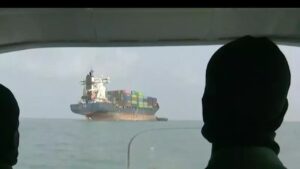 Harga Minyak Melonjak Pasca-Serangan AS ke Iran, Pasokan dan Selat Hormuz Disorot