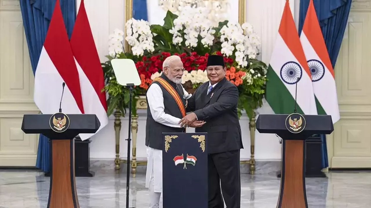 Presiden Prabowo dan PM Modi Saksikan Penandatanganan 16 Kesepakatan Strategis RI-India