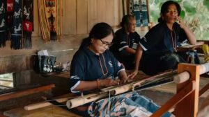 Astra Perkenalkan Tenun Ikat Sumba di Gardens By The Bay Singapura