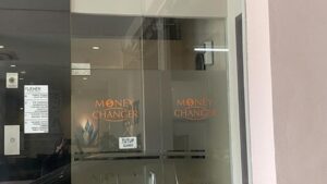 Polri Geledah Money Changer di Cipete, Sita Rp 7,2 Miliar