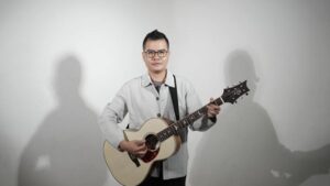Martin Wiguna Angkat Cerita Friendzone Lewat Single “Gila Karena Cinta”
