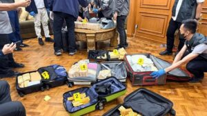 Polisi Temukan Brankas Berisi 74 Kg Emas dalam Dinding Rumah Sentul