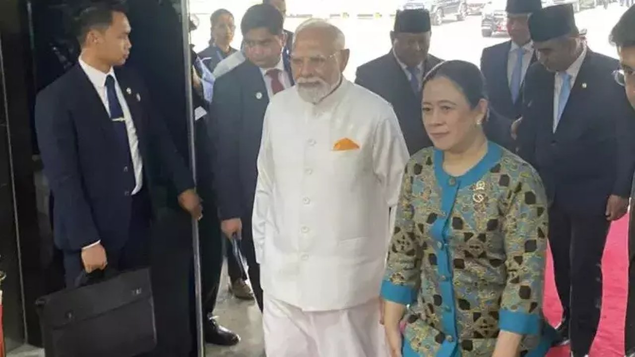 Puan Maharani Kenang Kedekatan Soekarno-India Saat Sambut Narendra Modi di DPR