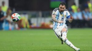 Messi Pimpin Perburuan Sepatu Emas Piala Dunia 2026, Mbappé dan Haaland Mengekor