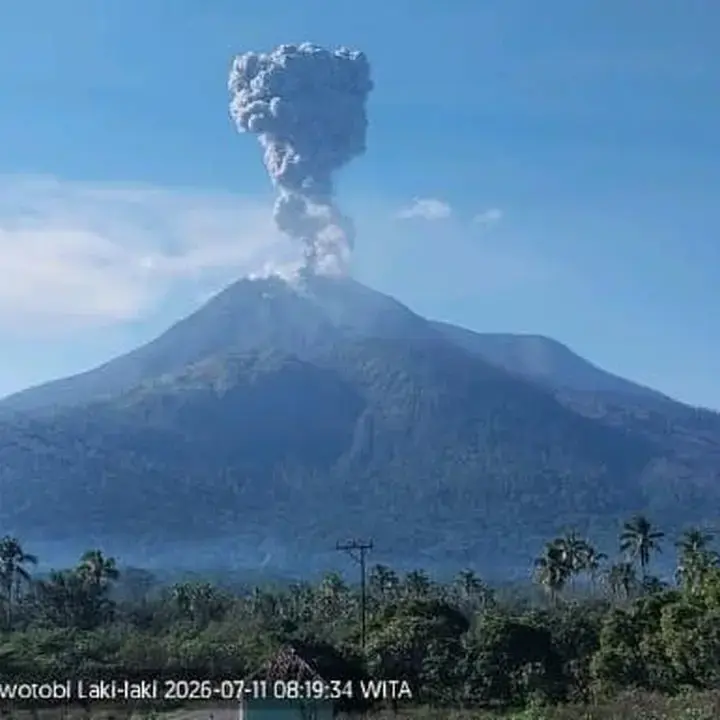 Gunung Lewotobi Laki-laki Kembali Erupsi, Kolom Abu Capai 1.600 Meter