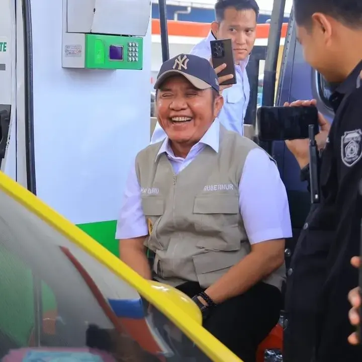 Herman Deru Turun Tangan Atasi Antrean Biosolar, SPBU Diinstruksikan Operasi 24 Jam