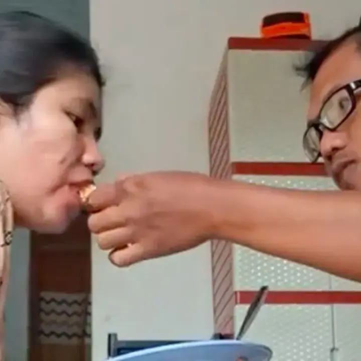 Istri Unggah Video Suapan Terakhir Driver Ojol Sebelum Ditemukan Tewas di Kosambi