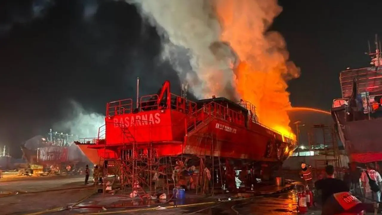 Kapal Basarnas di Muara Baru Terbakar, Desiana Pastikan Tak Ada Korban Jiwa