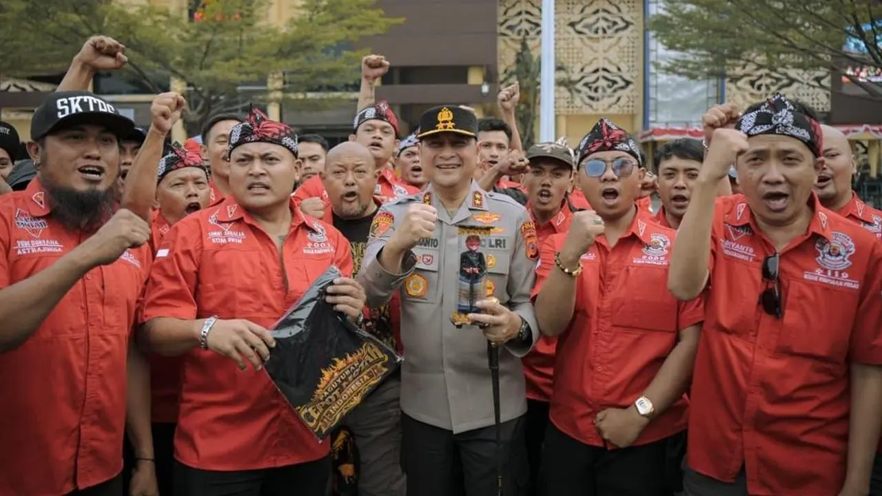 Kapolda Jabar Resmikan Gerakan "Jaga Rawat Jawa Barat" Perkuat Peran Bhabinkamtibmas