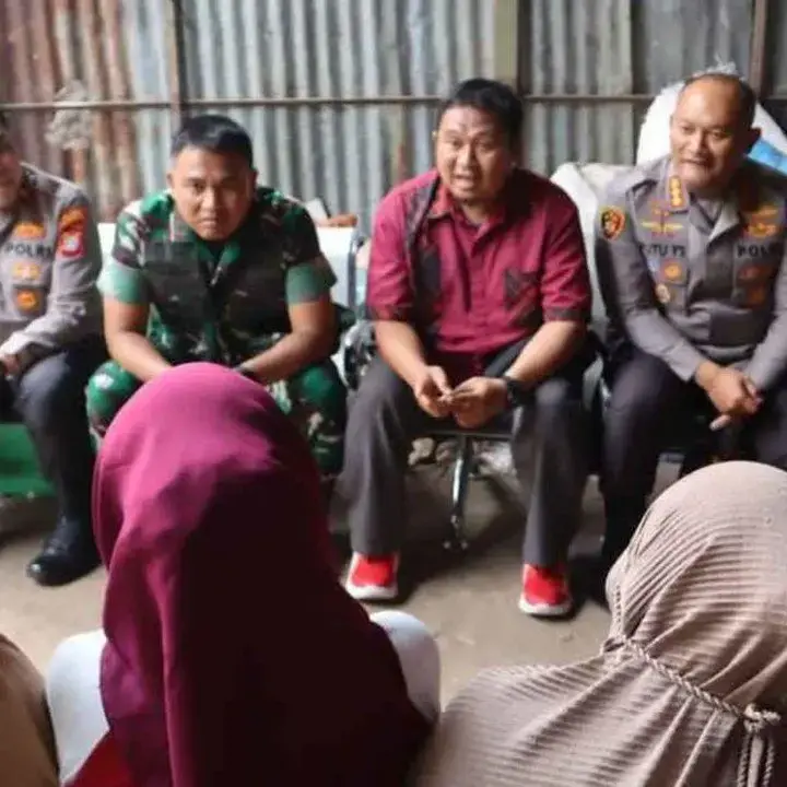 Kapolres dan Dandim Jaksel Temui Warga Kebayoran Lama, Bahas Kamtibmas dan Infrastruktur