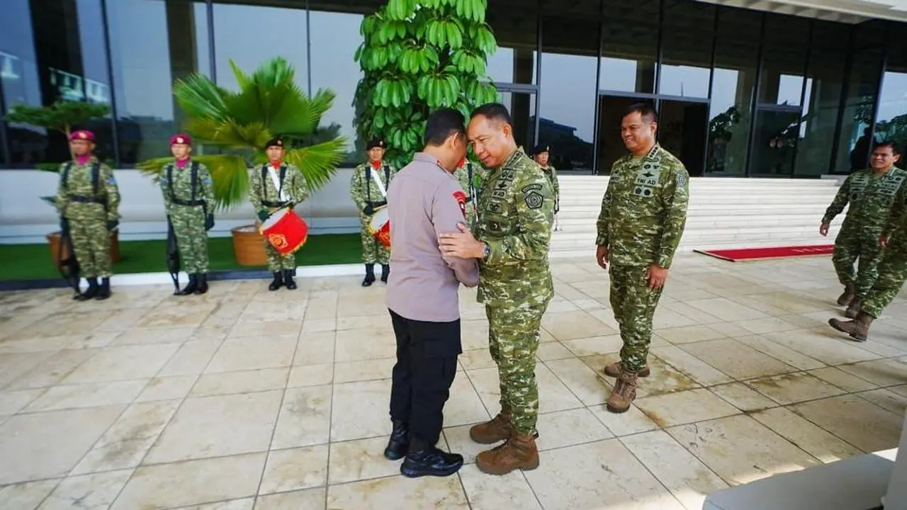 Kapolri Gelar Silaturahmi dengan Pimpinan TNI Untuk Perkuat Soliditas