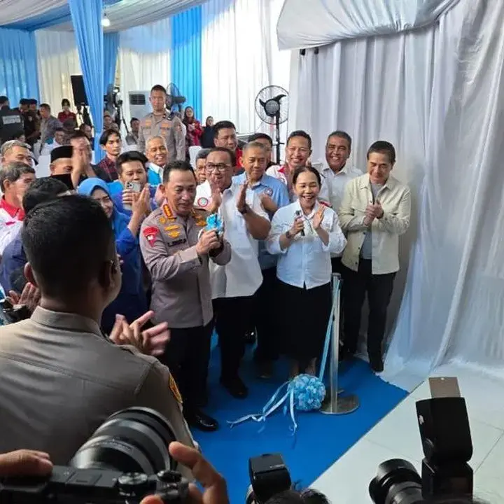 Kapolri Resmikan Sekretariat Bersama KBPBI, Perkuat Kolaborasi Buruh
