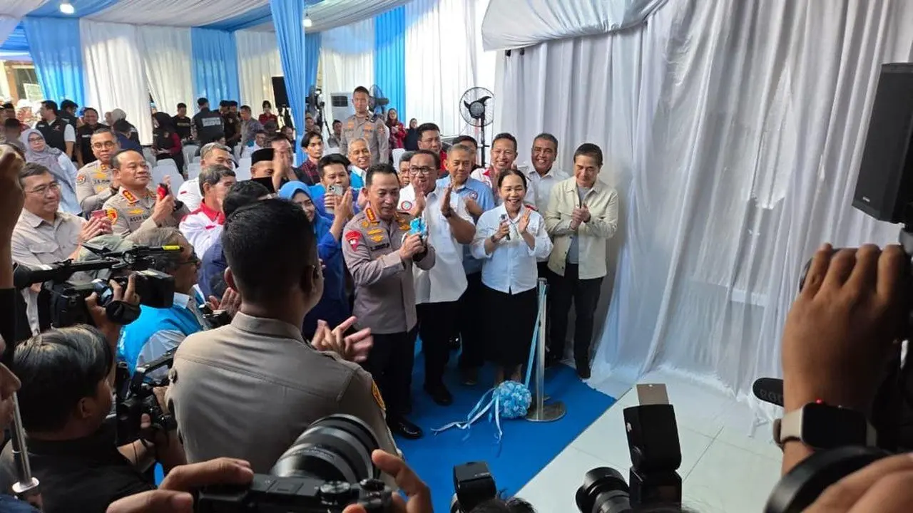 Kapolri Resmikan Sekretariat Bersama KBPBI, Perkuat Kolaborasi Buruh