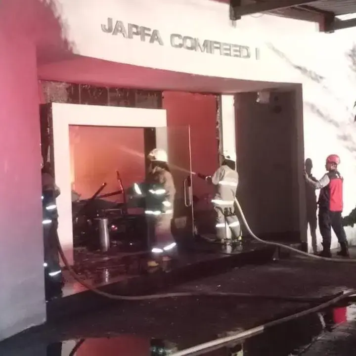 Kebakaran Landa Kantor PT Japfa Comfeed di Cengkareng, Api Padam Setelah 5,5 Jam