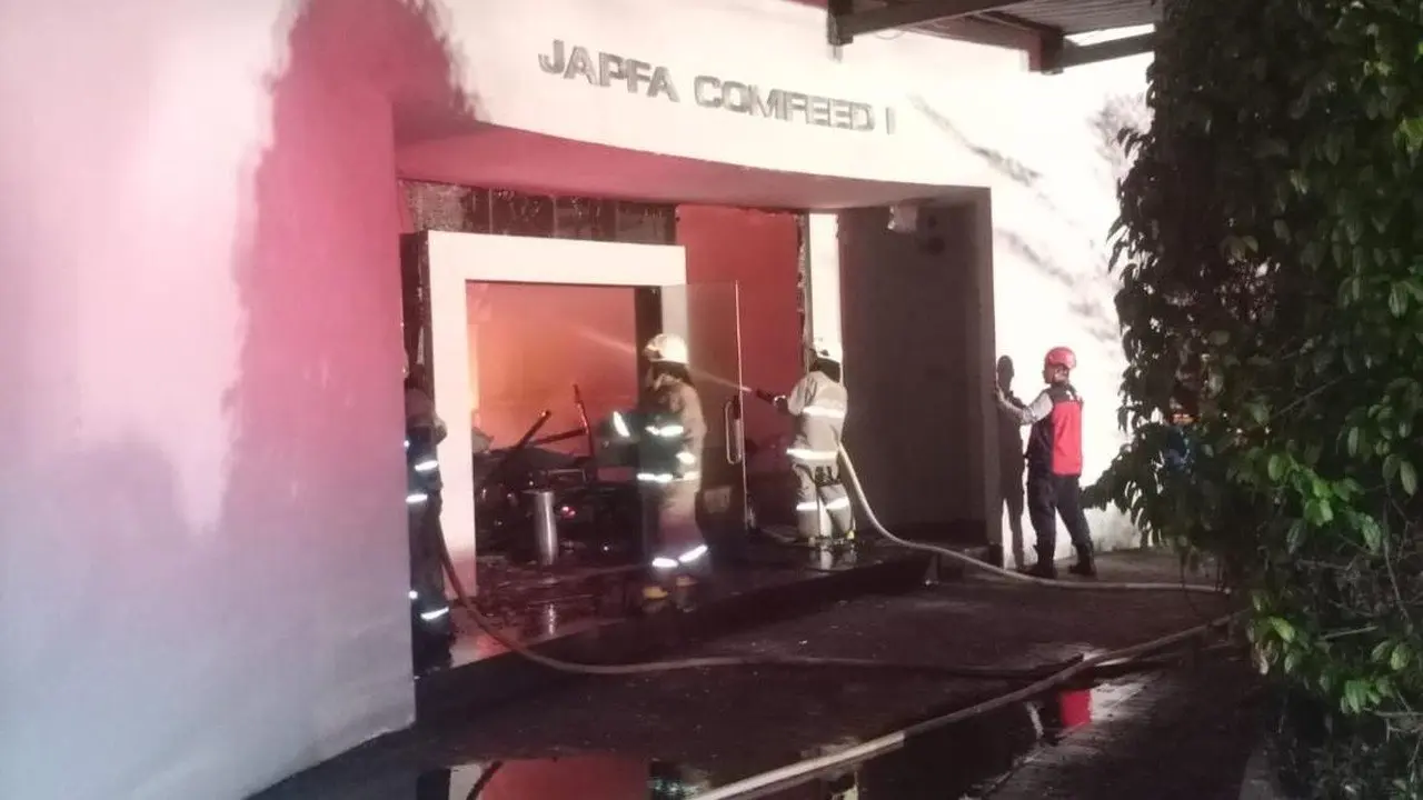 Kebakaran Landa Kantor PT Japfa Comfeed di Cengkareng, Api Padam Setelah 5,5 Jam