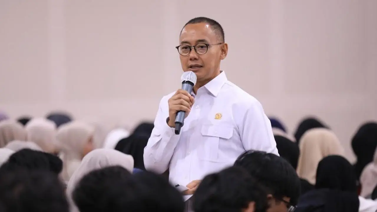 Kebakaran TPA Cipayung Picu Alarm Pengelolaan Sampah, Waka MPR Desak Solusi Hulu dan Teknologi