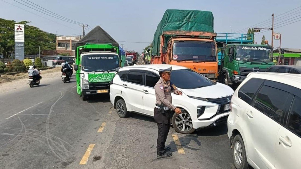 Kecelakaan Beruntun di Lohbener Indramayu Sebabkan 10 Korban Jiwa