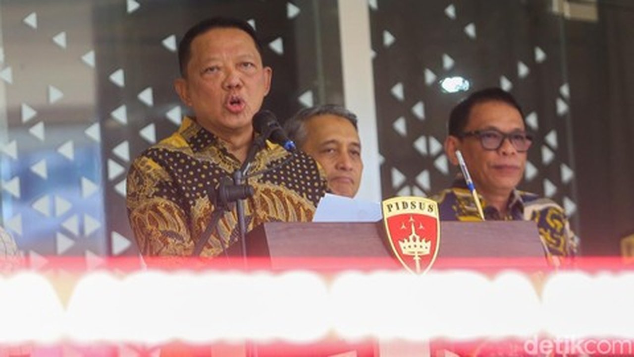 Kejagung Terima Pelimpahan Tiga Perkara, Febrie Ditetapkan Tersangka