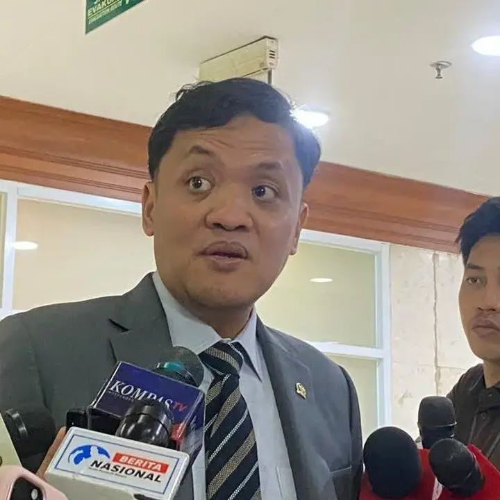 Komisi III DPR Akan Koordinasi dengan Kejagung untuk Pastikan Status Penahanan Febrie Adriansyah