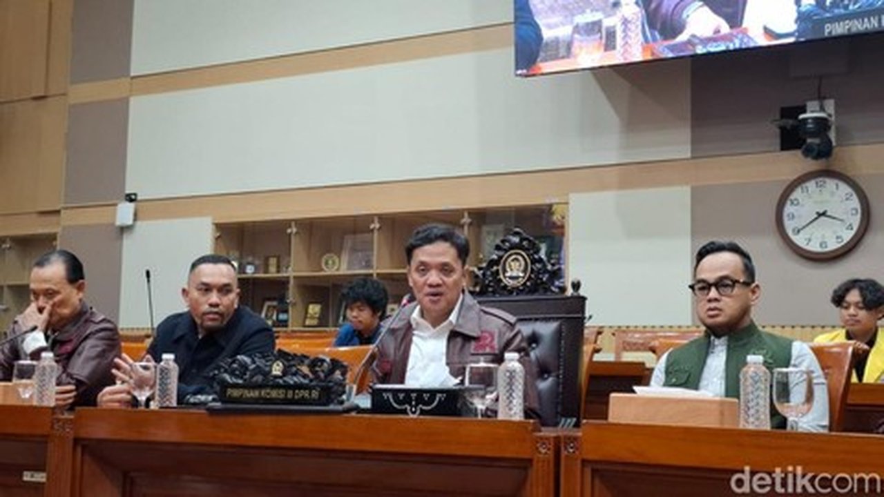 Komisi III Minta Kejagung Bentuk Tim Independen Usut Kasus Febrie