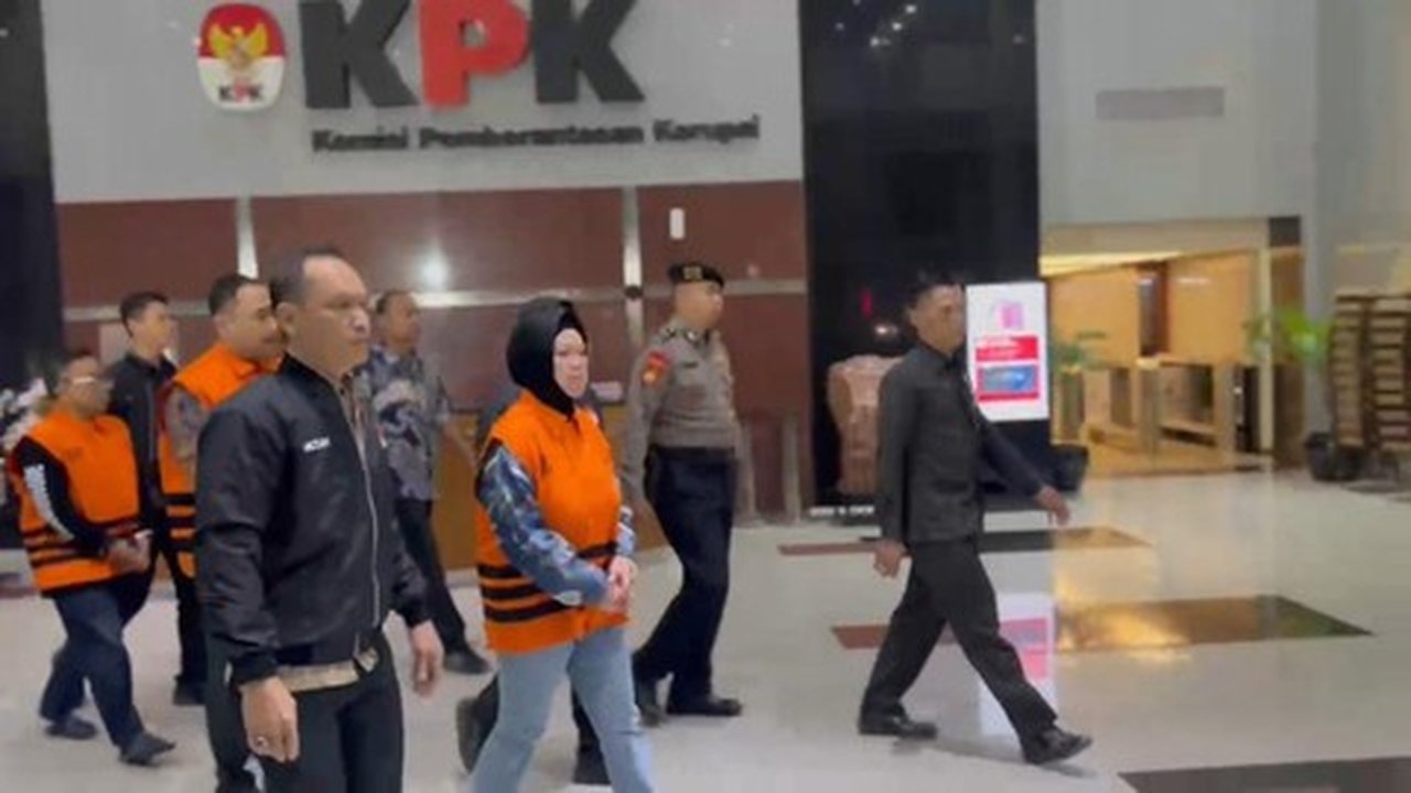 KPK Tetapkan Bupati Sukoharjo Etik Suryani Tersangka Kasus Pemerasan
