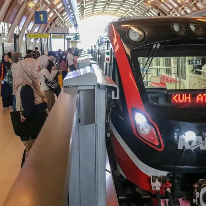 LRT Jabodebek Mati di Cawang, Penumpang Dengar Suara Keras Sebelum Gangguan